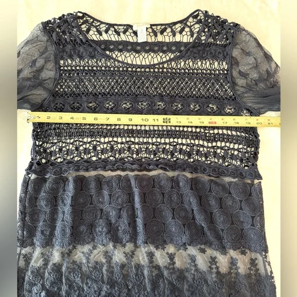 Chico’s Navy Blue Crochet & Lace Blouse- size 2 (L) - Picture 10 of 14